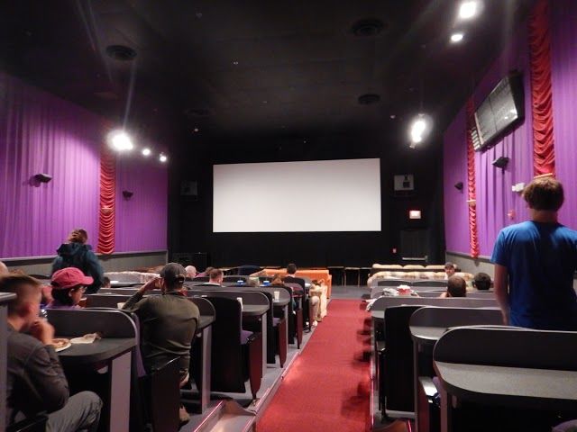 Reel Pizza Cinerama
